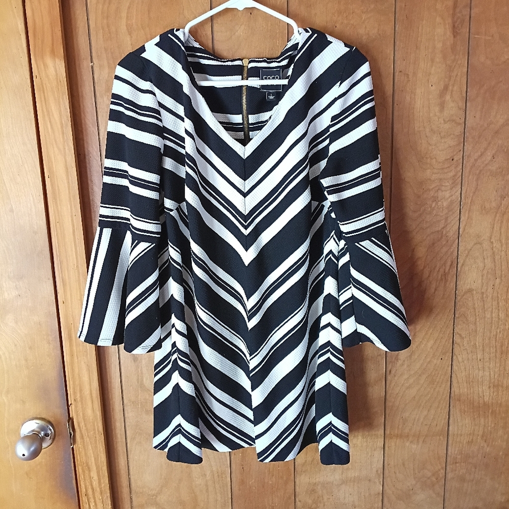 Coco Bianco Black White Striped Bell Sleeve Tunic Top Size L